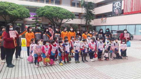 屈尺幼兒園來校參訪~~