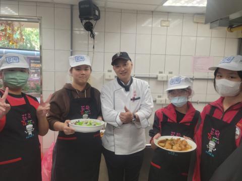 LINE_ALBUM_20231122佳林國中_231204_15.jpg