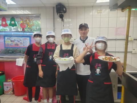 LINE_ALBUM_20231122佳林國中_231204_18.jpg