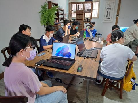LINE_ALBUM_202487暑假育樂營（捏出優美旋律）_240808_178.jpg