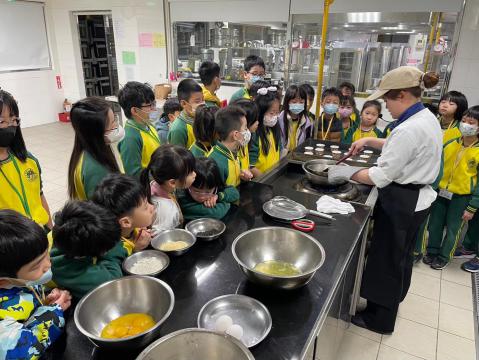 LINE_ALBUM_0205光仁國小寒假烘焙體驗營_250314_18.jpg