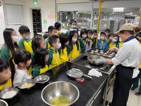 LINE_ALBUM_0205光仁國小寒假烘焙體驗營_250314_20.jpg