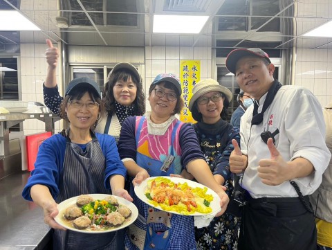 114/2/10幸福年菜莊敬來 型男大廚展廚藝