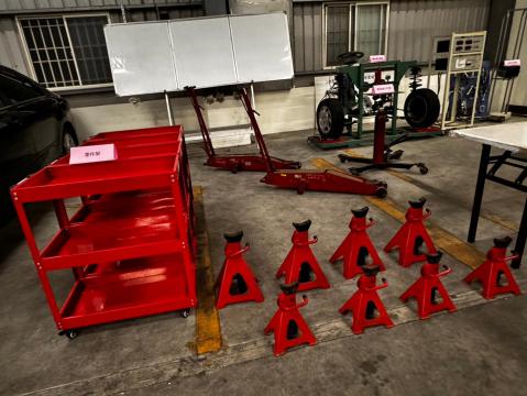 LINE_ALBUM_0915 汽車科實工場_240915_23.jpg