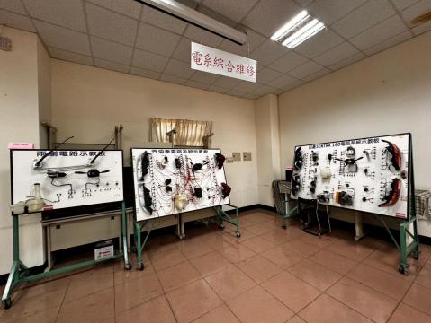 LINE_ALBUM_0915 汽車科實工場_240915_51.jpg