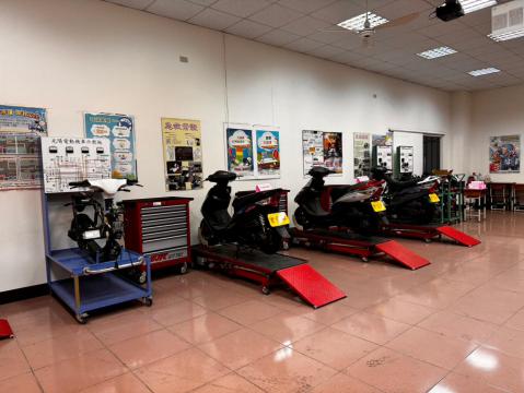 LINE_ALBUM_0915 汽車科實工場_240915_49.jpg