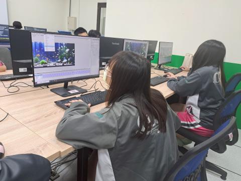 LINE_ALBUM_2025.05.26基隆中正國中（設計群）職探_250528_8.jpg