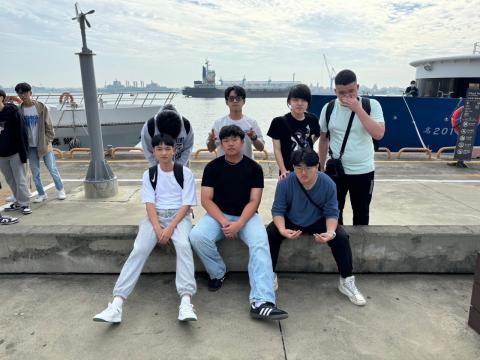 LINE_ALBUM_畢旅_250529_2.jpg