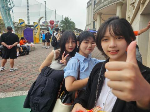 LINE_ALBUM_畢旅_250529_7.jpg