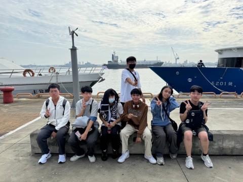 LINE_ALBUM_畢旅_250529_14.jpg