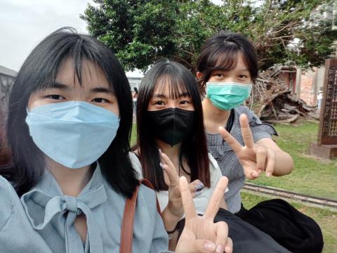 LINE_ALBUM_畢旅_250529_17.jpg