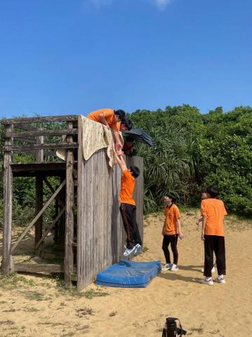 LINE_ALBUM_極限挑戰_250529_16.jpg