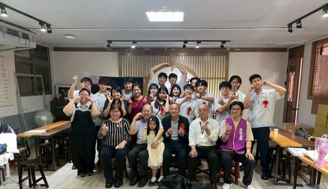 緬甸聖光學校_李明昌校長蒞臨 本校畢業典禮