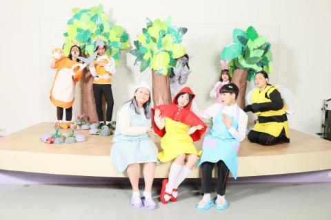 主題：小紅帽與大野狼