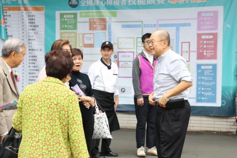 LINE_ALBUM_1109中美洲台商蒞校參與校慶_250317_10.jpg