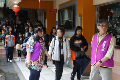 LINE_ALBUM_113.12.12 泰國獅子會貴賓蒞校參觀_250317_11.jpg