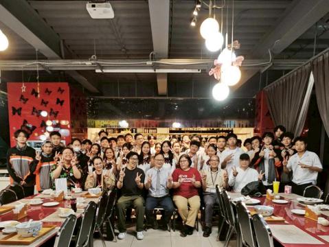 LINE_ALBUM_1140505訊ㄧ平餐敘_250512_5.jpg