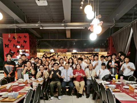 LINE_ALBUM_1140505訊ㄧ平餐敘_250512_7.jpg