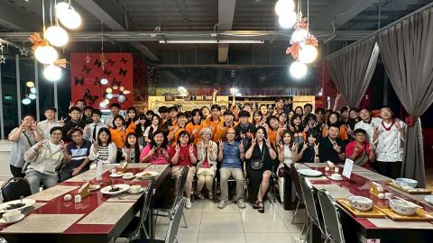 LINE_ALBUM_1140529正規班僑生餐敘_250603_3.jpg