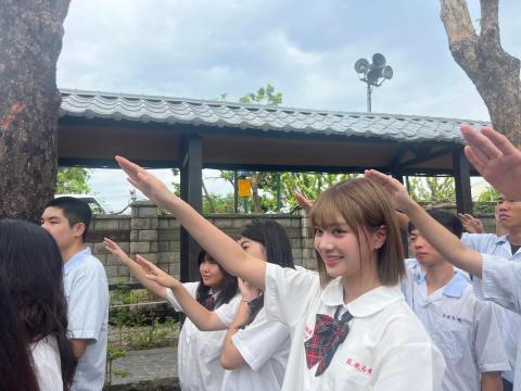S__12927071_0.jpg