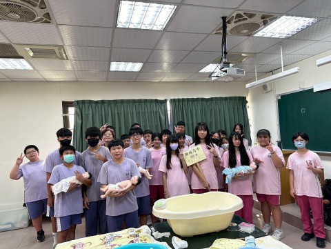 樹林國中職探體驗幼兒保育科的活動