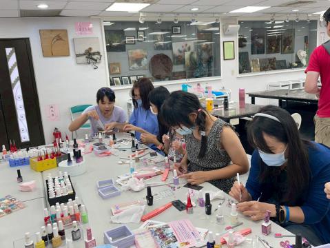 LINE_ALBUM_114 0705 璀璨穿戴甲_250707_25.jpg