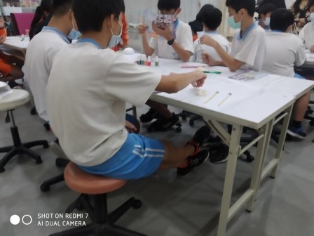 20200926瑠公國中-實作體驗-繽紛美甲_200926_12.jpg