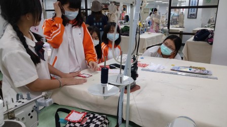 20200926瑠公807流服科_200926_16.jpg