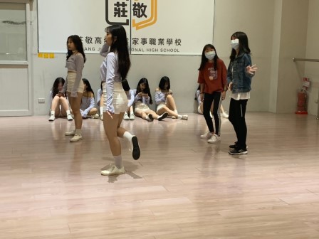 宜蘭國中參訪_201016_50.jpg