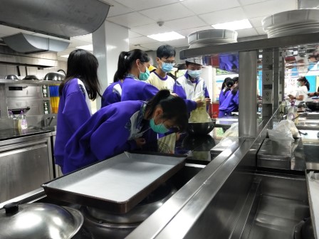 板橋國中β班 茶酥餅乾 寵物美容_201016_1.jpg