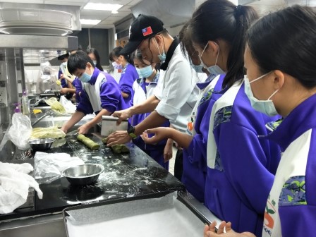 板橋國中β班 茶酥餅乾 寵物美容_201016_42.jpg