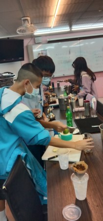 漳和國中B班_201016_28.jpg