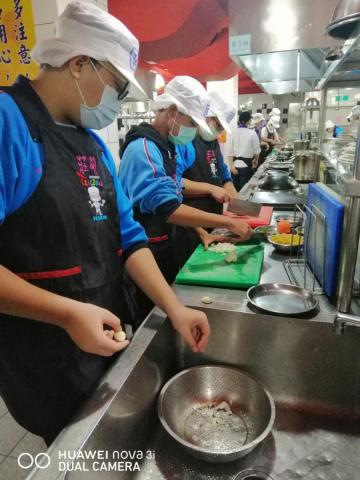 1020清水國中 玉米濃湯 辣味培根番茄筆管麵_201021_9.jpg