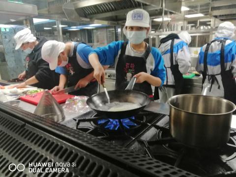 1216 什錦炒米粉，手作肉羹湯_201221_4.jpg