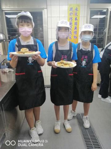 1125明德國中餐旅 豬肉餡餅及會內賽_201127_3.jpg