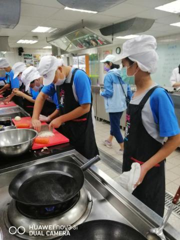 1007明德國中義大利肉醬麵，玉米濃湯_201008_6.jpg