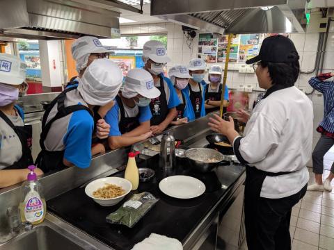 930明德國中蔬菜煎餅手工地瓜圓_201006_0.jpg