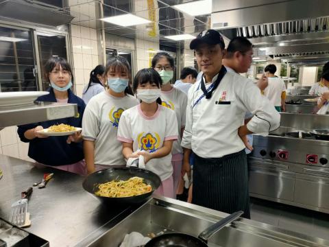 2020116泰山國中和風煎餅海鮮烏龍麵_201216_5.jpg