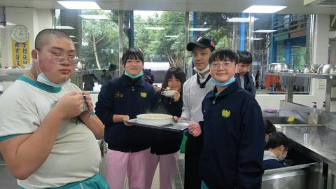 2020124焗烤奶油筆管麵玉米濃湯技藝班刀公會內初選_201207_2.jpg