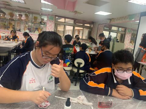 109.10.30義學國中特效妝_201224_9.jpg