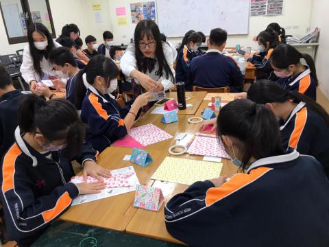20201030義學國中來校幼保科手做DIY_201224_4_0.jpg