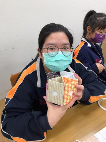 20201030義學國中來校幼保科手做DIY_201224_8_0.jpg