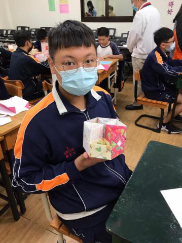 20201030義學國中來校幼保科手做DIY_201224_9.jpg