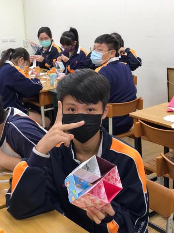 20201030義學國中來校幼保科手做DIY_201224_16.jpg