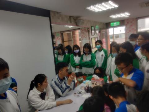 20111113海山國中819美容美髮 彩妝_201207_27.jpg