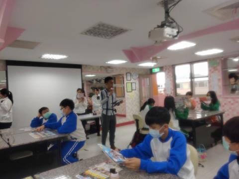 20111113海山國中819美容美髮 彩妝_201207_36.jpg