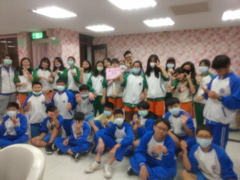 20111113海山國中819美容美髮 彩妝_201207_44.jpg