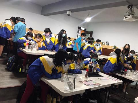 109.12.02 溪崑國中體驗飲料調製_201222_17.jpg