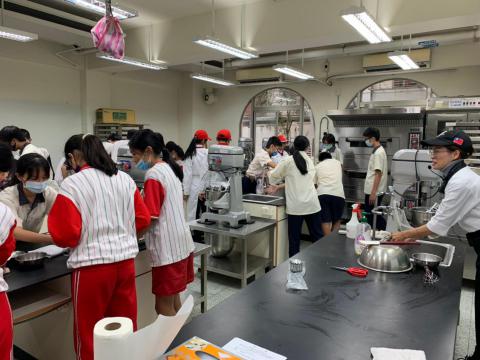 20201202忠孝國中職業試探_201229_13.jpg