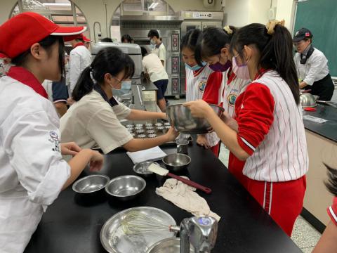 20201202忠孝國中職業試探_201229_12.jpg